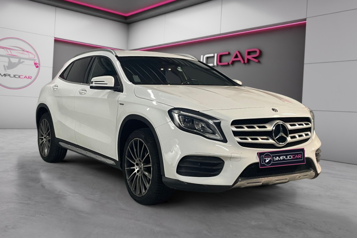 MERCEDES GLA